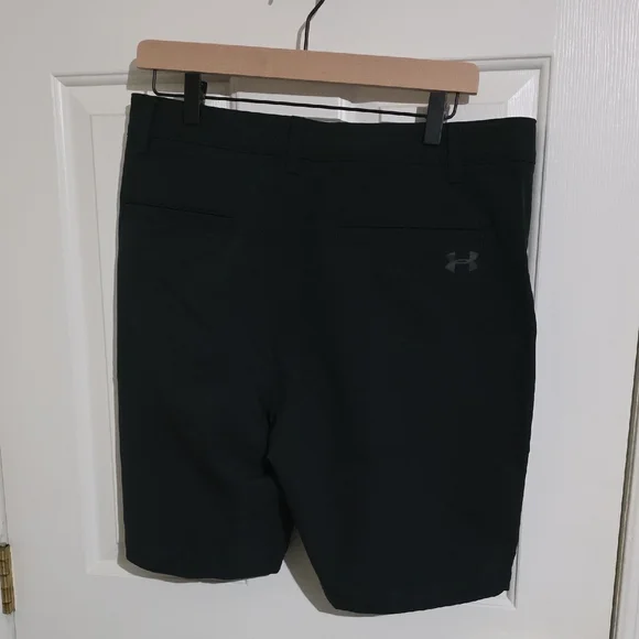 Under Armour Men's Black Flat Front Shorts - Picture 2 of 5